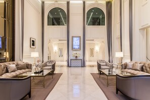 Sala de estar en el lobby