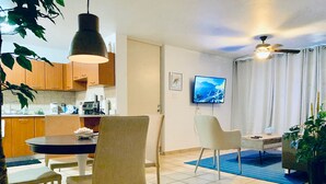 Panoramic Suite, 3 Bedrooms, Ocean View, Oceanfront (OFS j302) - 3rd Floor | Living area