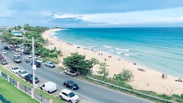 Panoramic Suite, 3 Bedrooms, Ocean View, Oceanfront (OFS j302) - 3rd Floor | Uitzicht op strand/zee