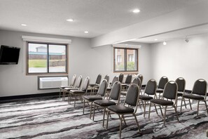 Meeting facility - Ramada by Wyndham Cedar Rapids South (Cedar Rapids)