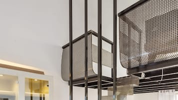 Duplex (Evangelines's) | Roupas de cama premium, cofres nos quartos, individualmente decorados
