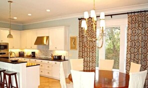 House, 5 Bedrooms (Shore Thing) | Dining
