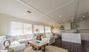 Sea Reflections | Living area