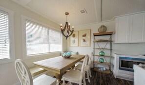 Casa, 4 habitaciones (Sea Reflections) | Servicio a la habitación