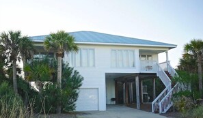 House, 3 Bedrooms (For Heaven's Sake) | Front of property