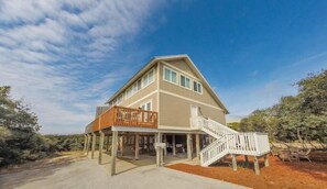 Sea Reflections | Exterior