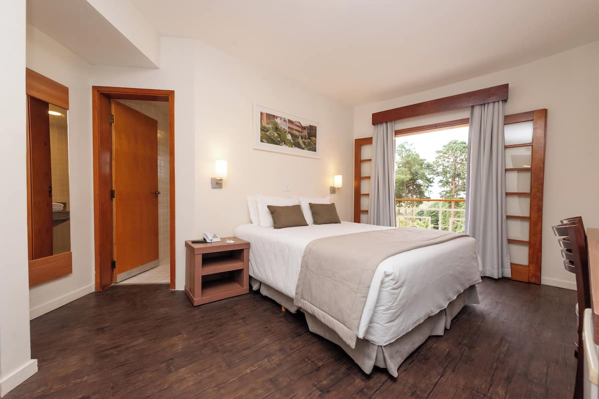 master | in-room safe, desk, blackout curtains, soundproofing