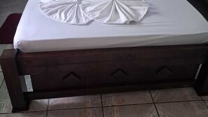 Economy Triple Room | WiFi (free), bed sheets