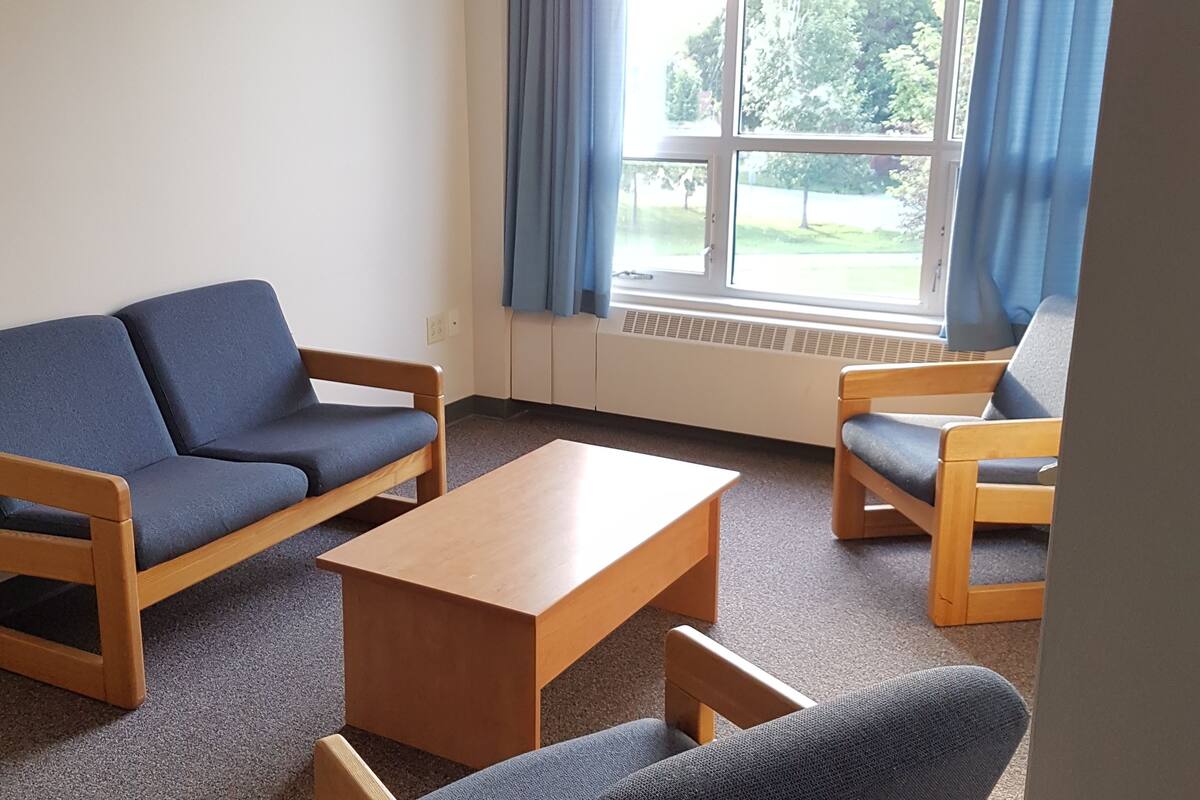 apartment, 4 bedrooms | living room