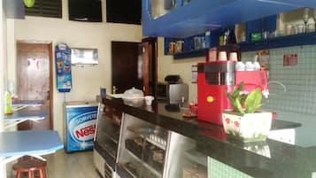Bar (en el alojamiento)