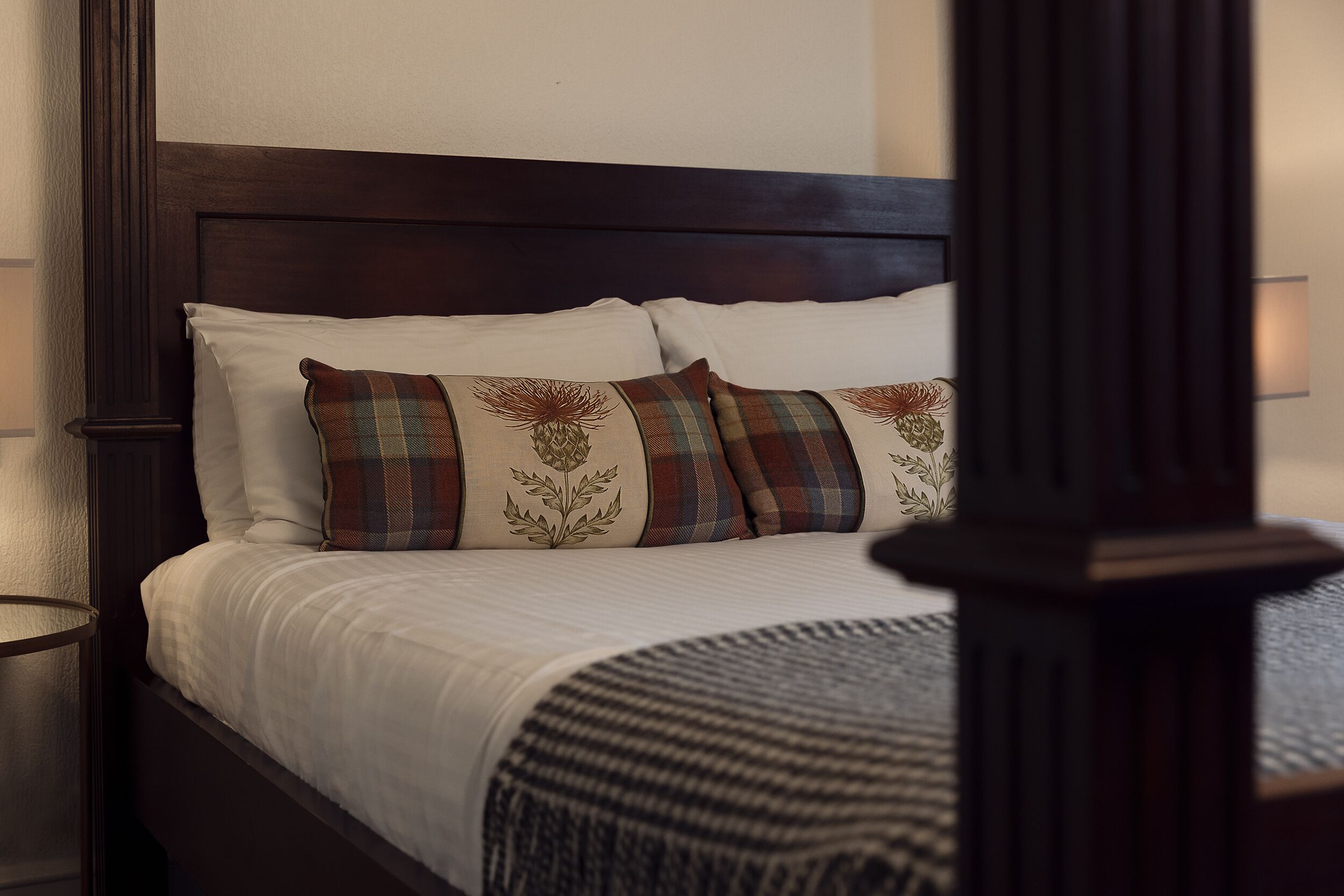 deluxe double room | desk, iron/ironing board, free wifi, bed sheets