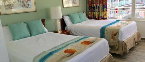 Habitación estándar, 2 camas matrimoniales, cocineta (Non-Smoking) | Vista desde la habitación