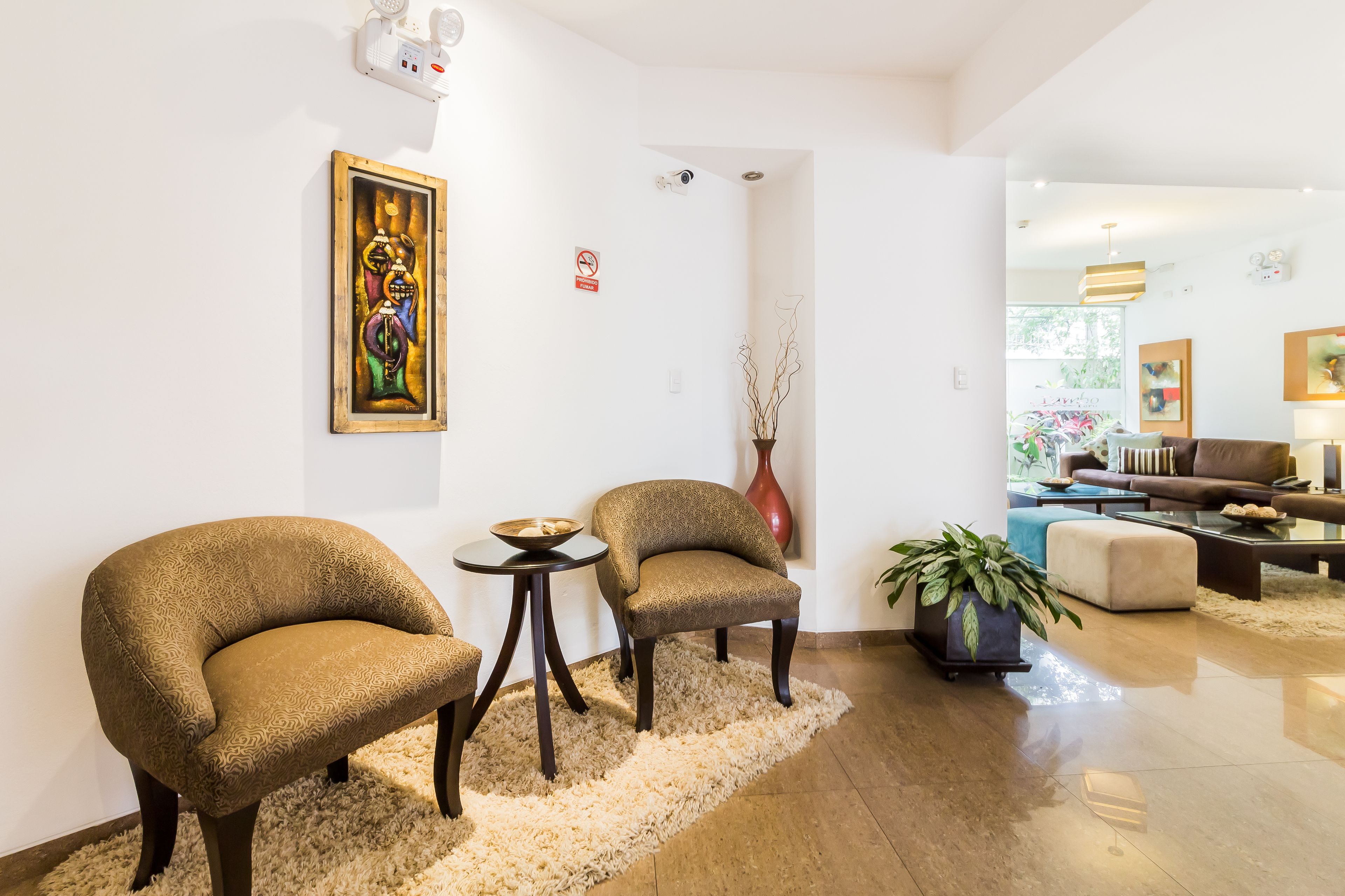 32-inch flat-screen tv with cable channels, tv