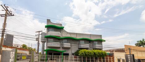 Bagian depan properti