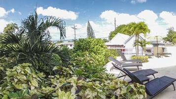 2 piscines extérieures