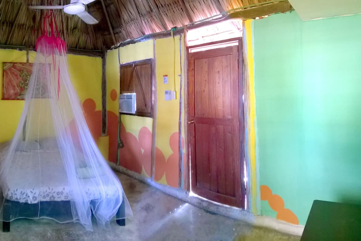 Cabin, Private Bathroom (Palapa One bed with AC)