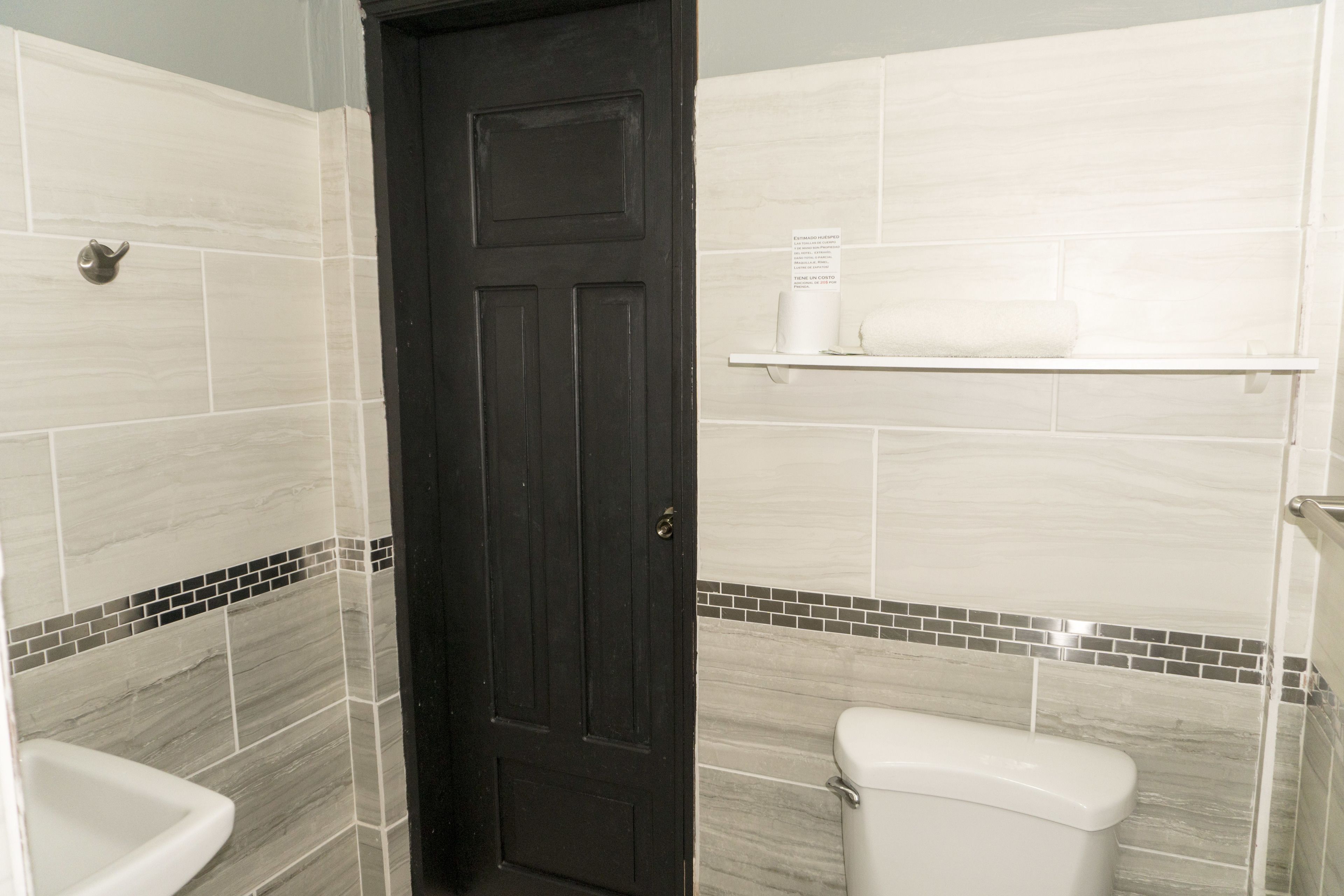 shower, free toiletries, towels