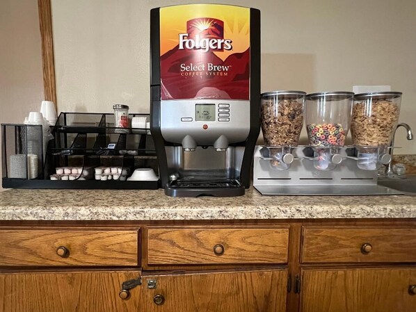 Breakfast area - Boomtown Inn (Drumright)