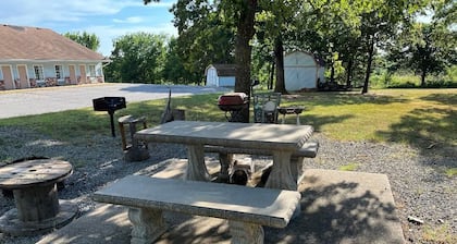 Boomtown Inn