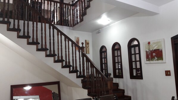 Staircase - Pousada Sognares (Guarulhos)