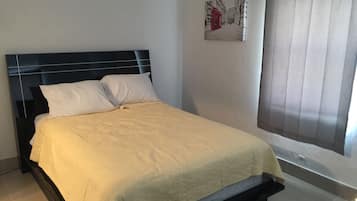 Cortinas blackout y sistema de insonorización