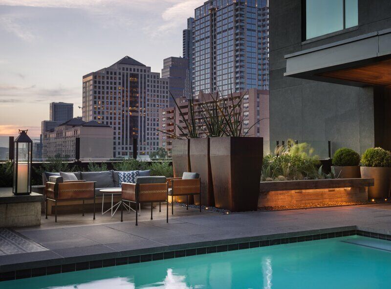 Outdoor pool, sun loungers