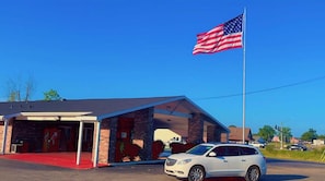 Exterior - Country Inn Motel (Licking)