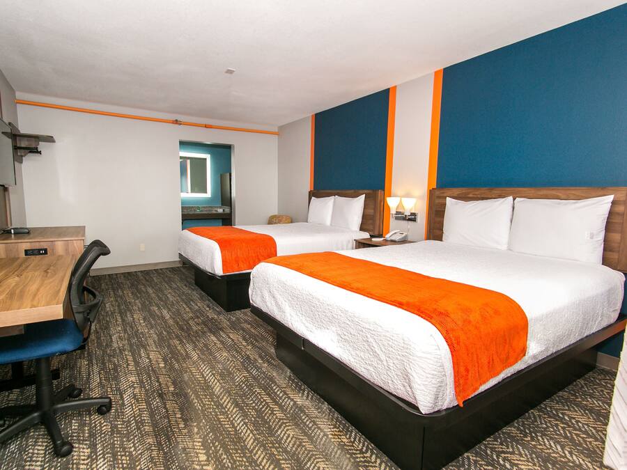 Standard Room, 2 Queen Beds, Non Smoking