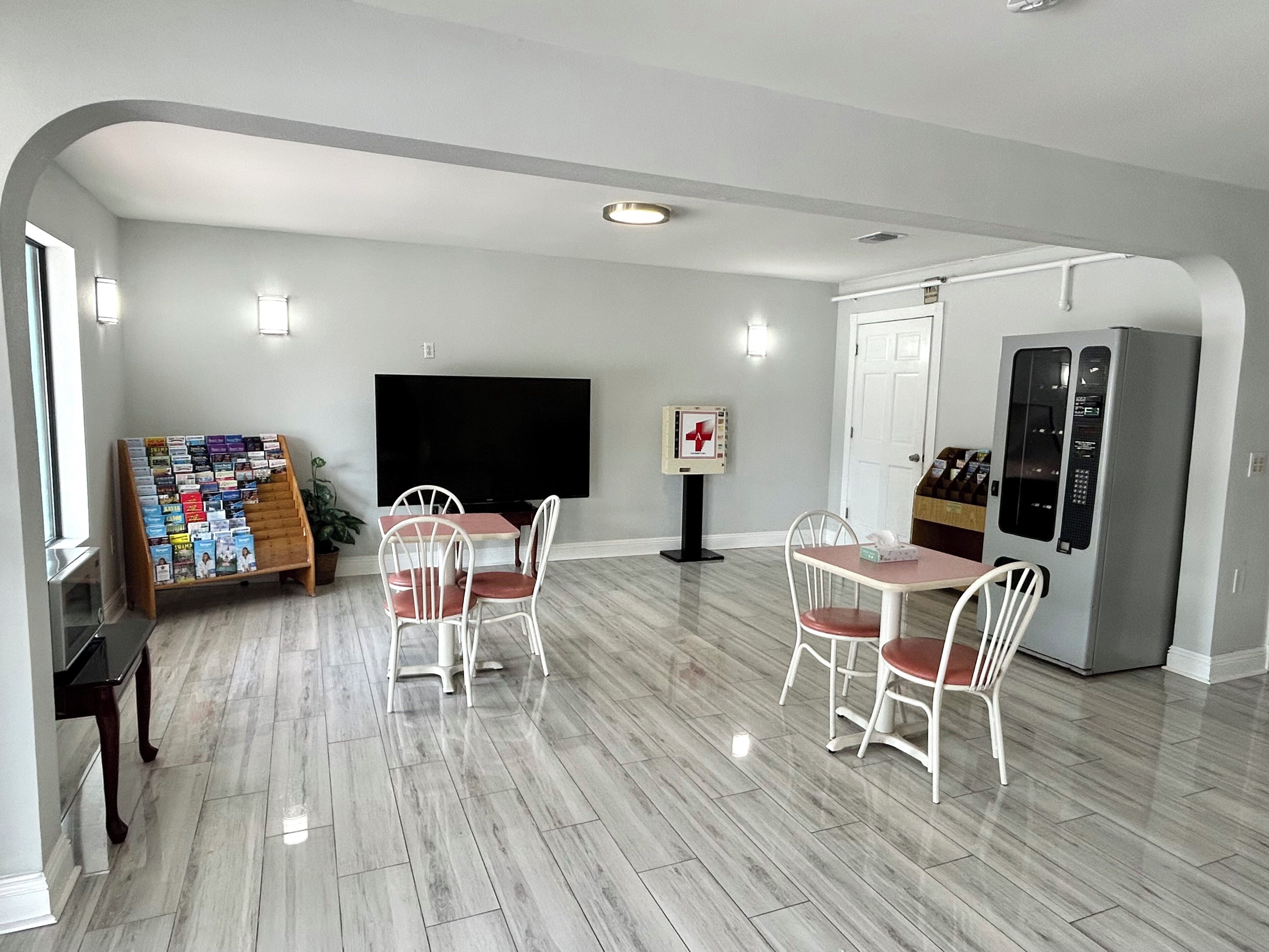 Lobby lounge