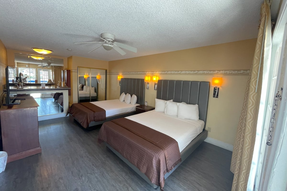 In-room safe, desk, iron/ironing board, free cots/infant beds