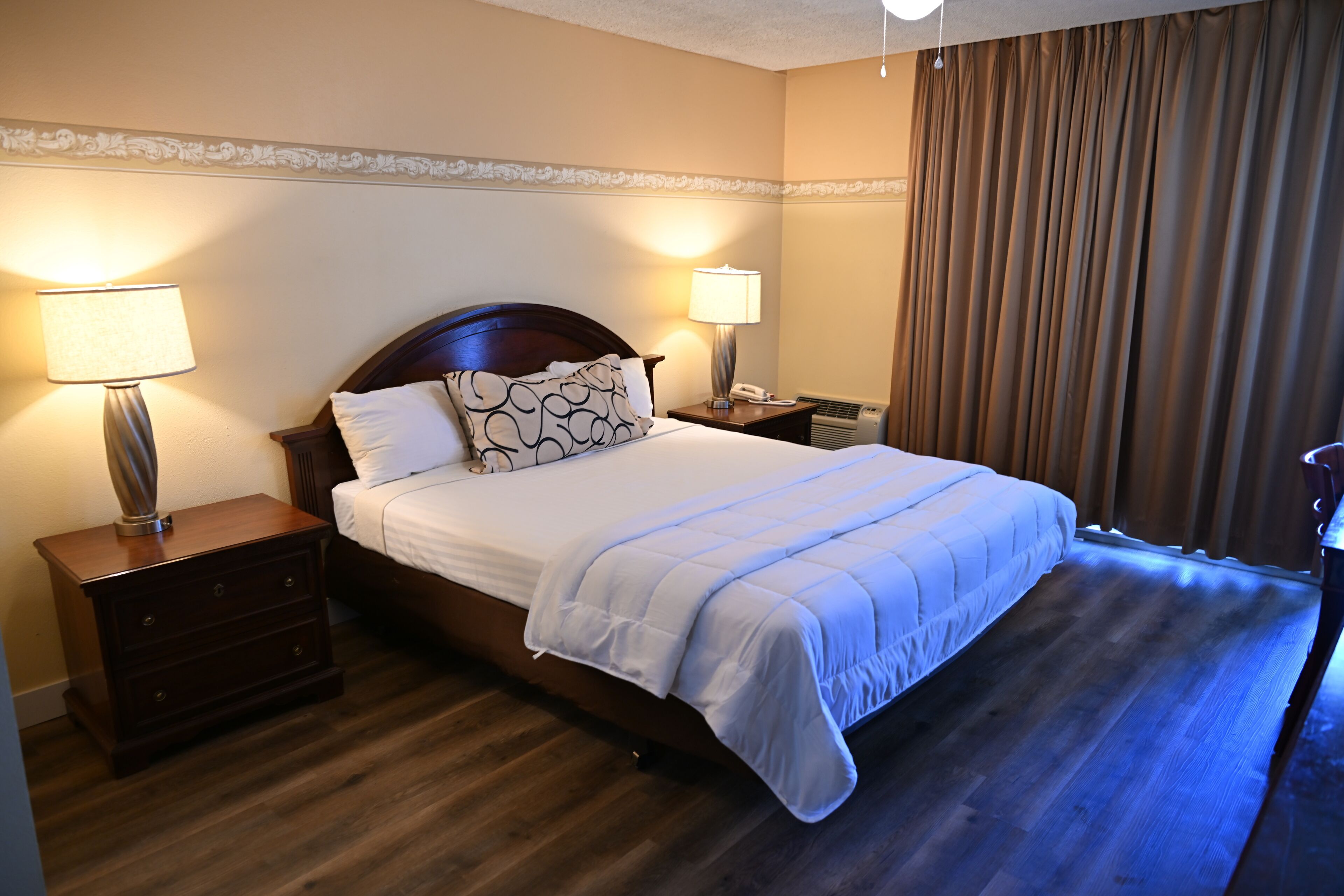 Photo - Shalimar Hotel of Las Vegas