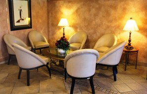 Sala de estar en el lobby