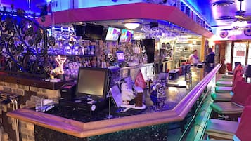 Bar (en la propiedad)