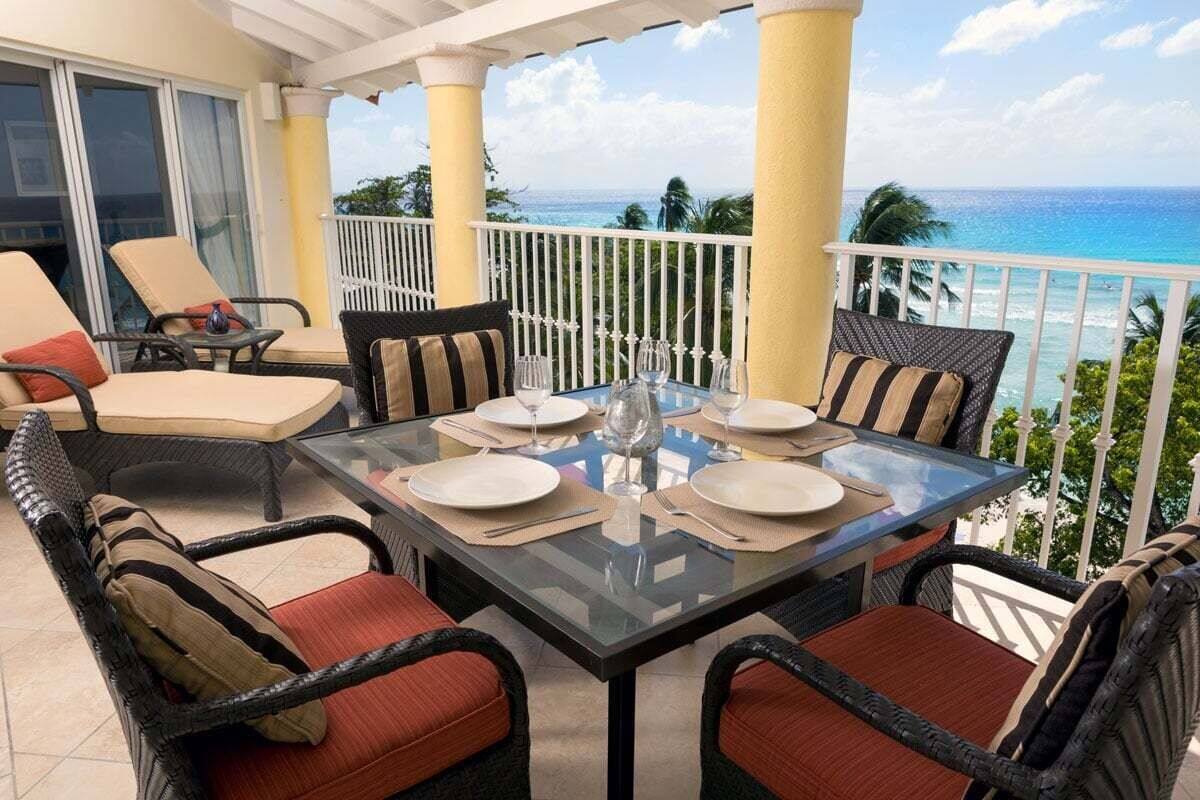 Condo, 2 Bedrooms | Tempat makan luar