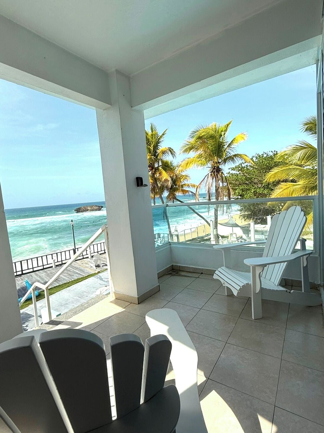 VA 201 Deluxe Views of the Atlantic, Family Suite / Kitchen / 1 Full Size  Bed and 2 Twin/Twin Bunk | 해변/바다 전망