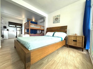 VA 102a Junior Ocean View Suite, 1 Full/Twin Size Bunk Bed, Ocean Front  Property