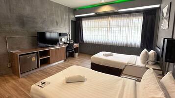 Deluxe-Zweibettzimmer, 2 Einzelbetten | 1 Schlafzimmer, hochwertige Bettwaren, Minibar, Zimmersafe