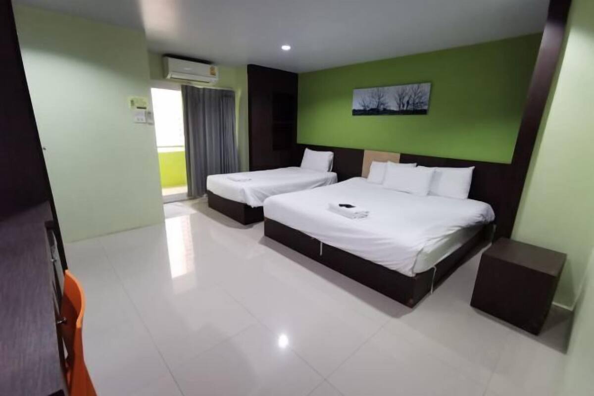 Desk, WiFi (free), bed sheets