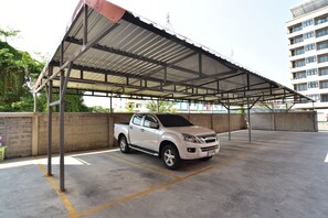 Free self parking - Thanaphat Songkhla (Songkhla)