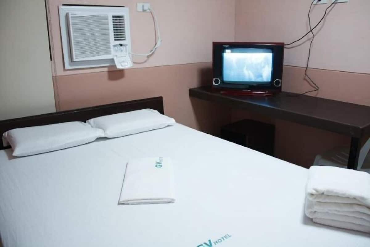 Bureau, lits pliants/supplémentaires, Wi-Fi gratuit, draps fournis