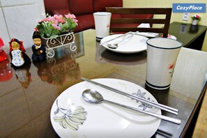 Double Room | In-room dining