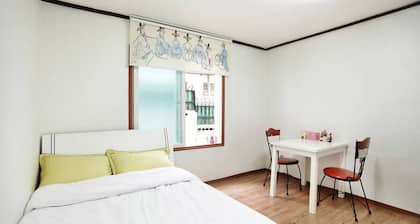 Cozyplace in Itaewon