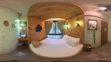 Blackout drapes, bed sheets