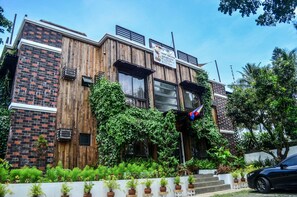 Fachada da propriedade