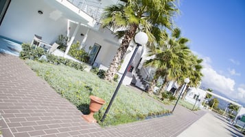 Sundeck