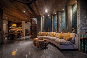 Televisión LED de 32 pulgadas con canales por satélite, una televisión