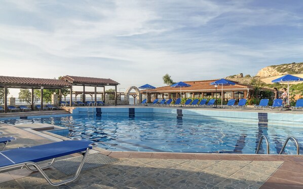 Outdoor pool - Begeti Bay (Rethymno)