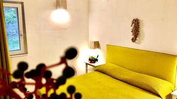 Minibar, desk, soundproofing, free cots/infant beds