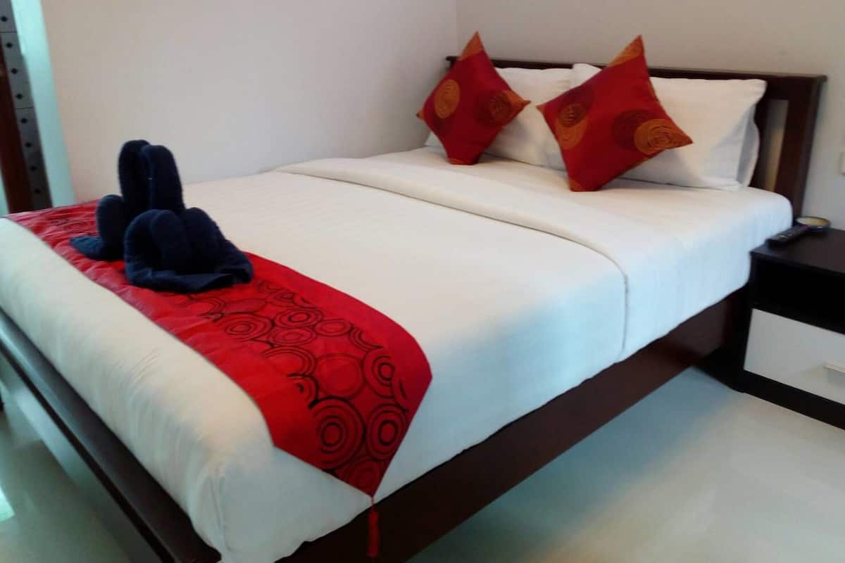 In-room safe, desk, blackout drapes, rollaway beds