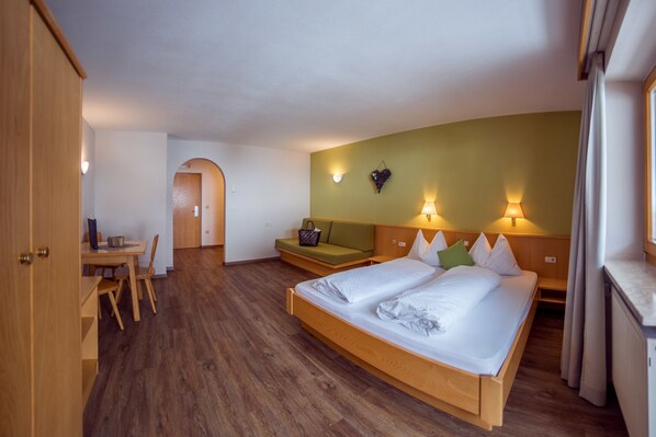 Flat-screen TV, ping pong